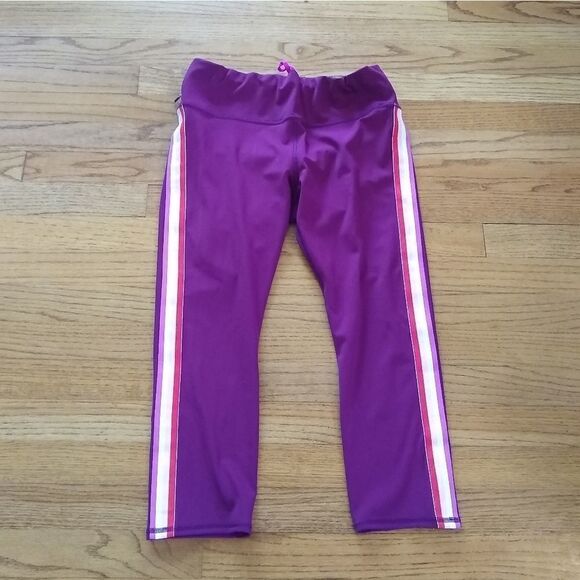 Athleta Contender Side Stripe Capri Leggings M EUC - Picture 3 of 3